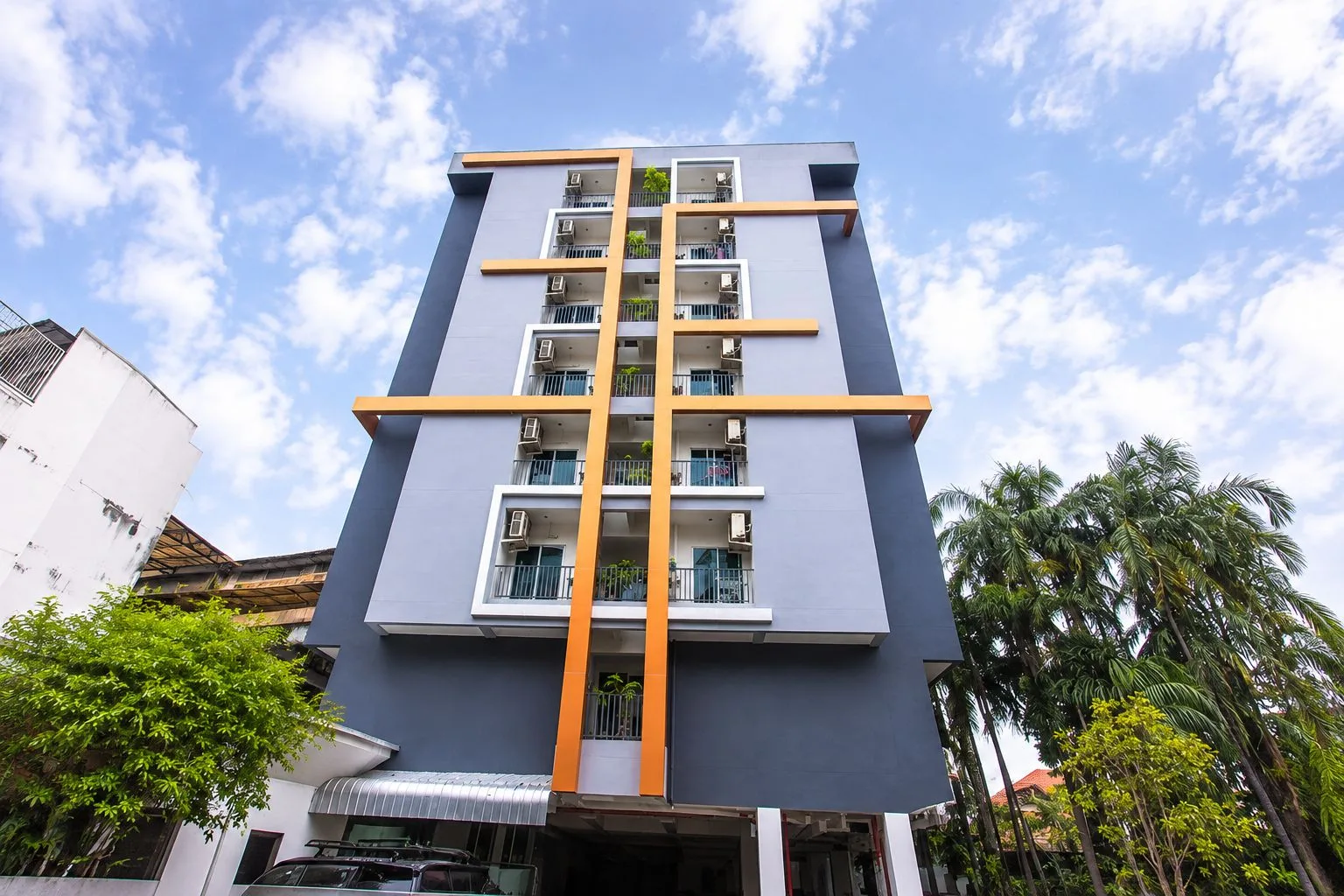 ที่พักใจกลางเมือง บรรยากาศร่มรื่น พร้อมเฟอร์นิเจอร์ครบ